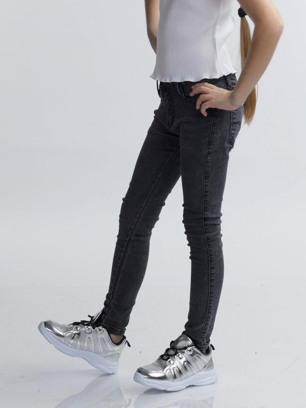 ג’ינס סטרצ’י משופשף