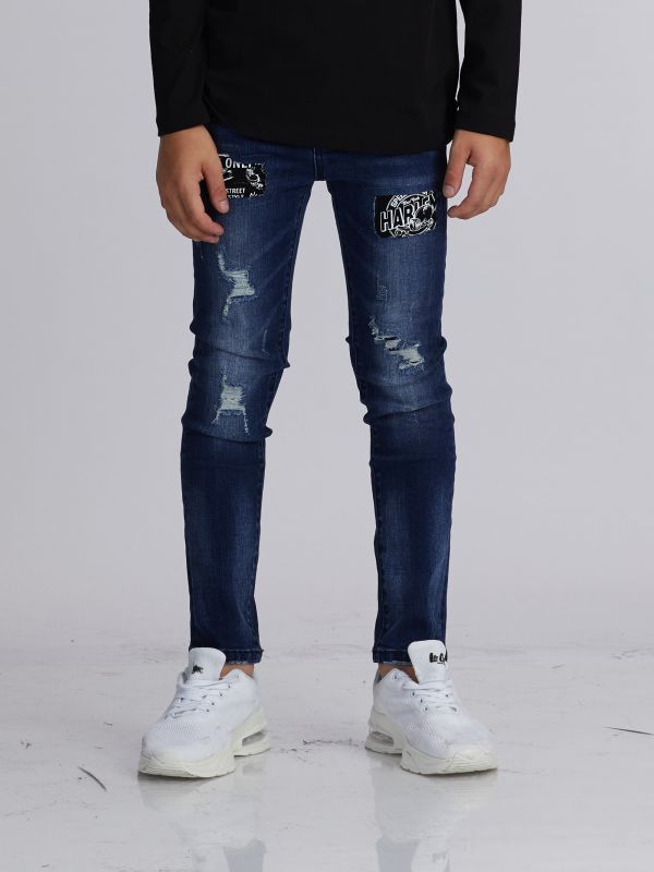 ג’ינס פצ’ים עם שפשופים