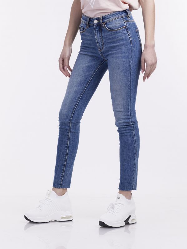 ג’ינס PEARL עם קרעים לבנים