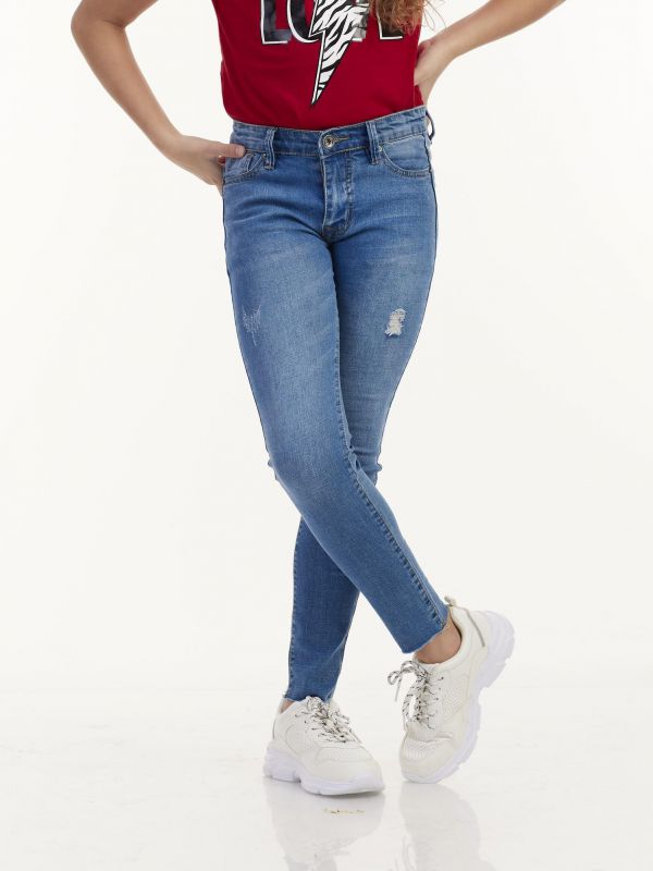 ג’ינס קז’ואל חתיכי