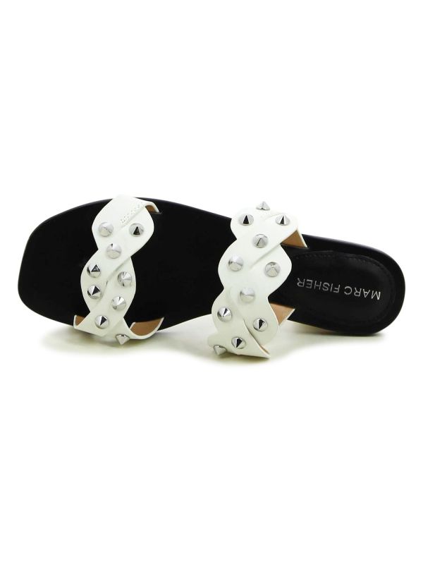 כפכפים שטוחים עם ניטים BODIL