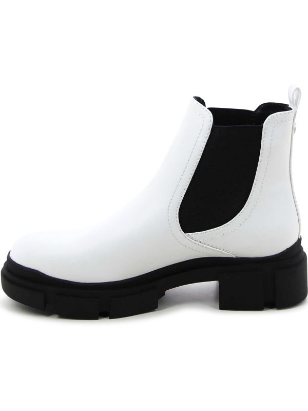 מגפוני צ’לסי עם סוליית טרקטור