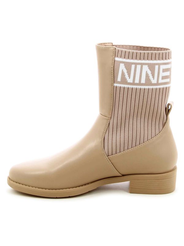 מגפונים סרוגים עם לוגו NINE WEST