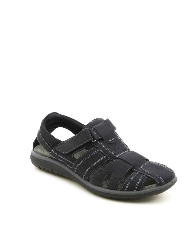 סנדלים קלועים עם אבזם