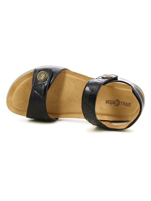 סנדלים אופנתיים עם כפתורים