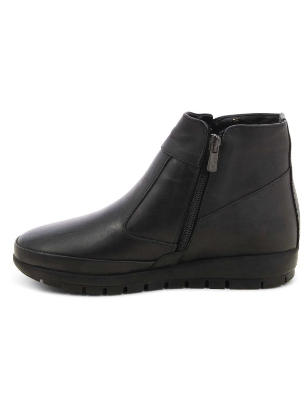 מגפוני נוחות שחורים מעור עם רוכסן צדדי וגומי