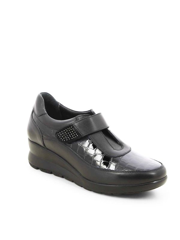 נעלי פלטפורמה מעוצבות