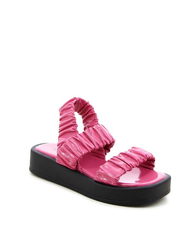 סנדלי פלטפורמה עם רצועות מכווצות NETA