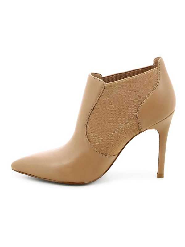 מגפוני סטילטו עם גומי בצד