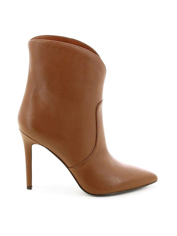 מגפוני עקב בוקרים