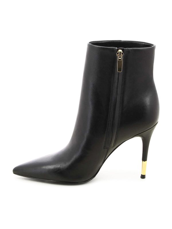 מגפוני עקב קלאסיים