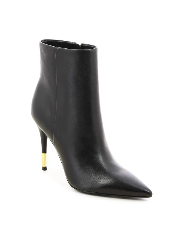 מגפוני עקב קלאסיים