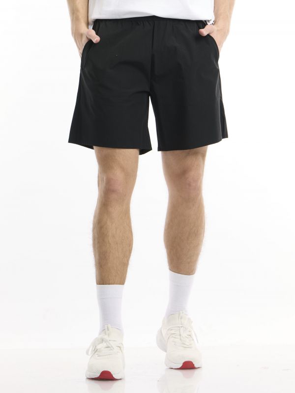 מכנסי ניילון קצרים