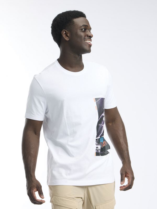 טי שירט עם הדפס נאון מאונך