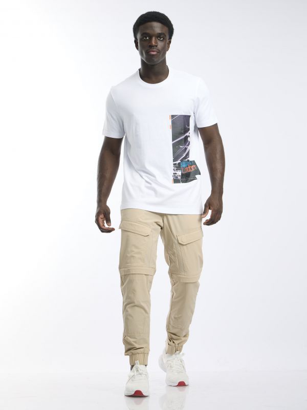 טי שירט עם הדפס נאון מאונך