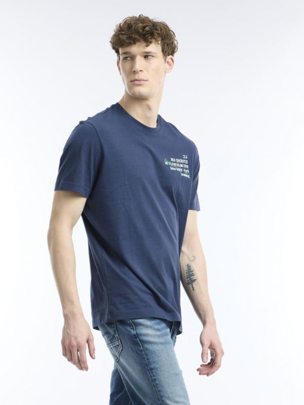 חולצת טי עם הדפס בכתב מראה