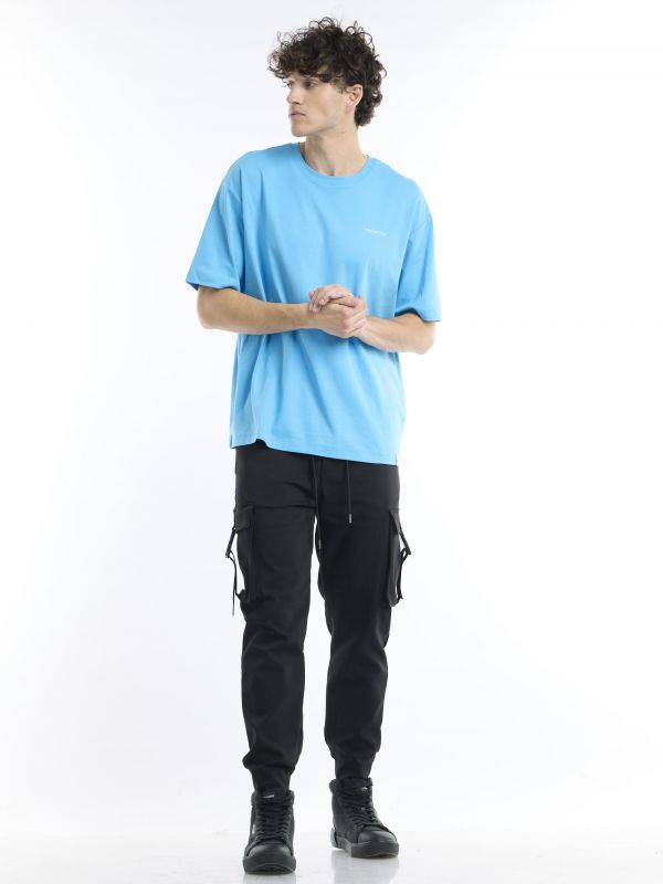 חולצת טי קצרה עם הדפס נקודות אחורי