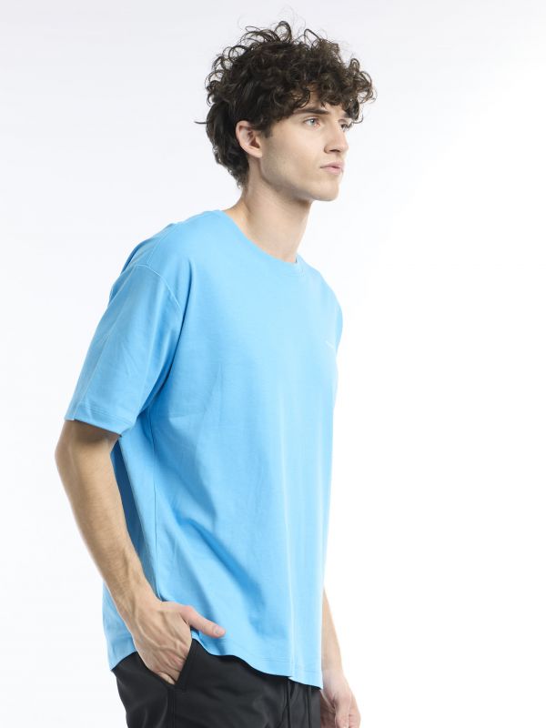 חולצת טי קצרה עם הדפס נקודות אחורי