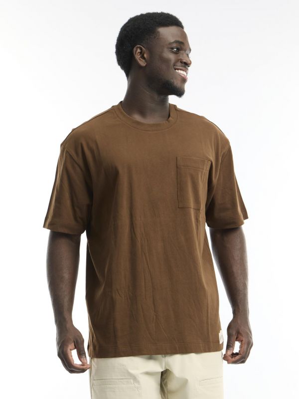 טי שירט אוברסייז עם הדפס מפה טופוגרפית בגב