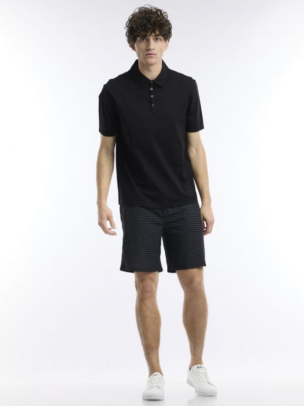 פולו קצרה עם כפתורים