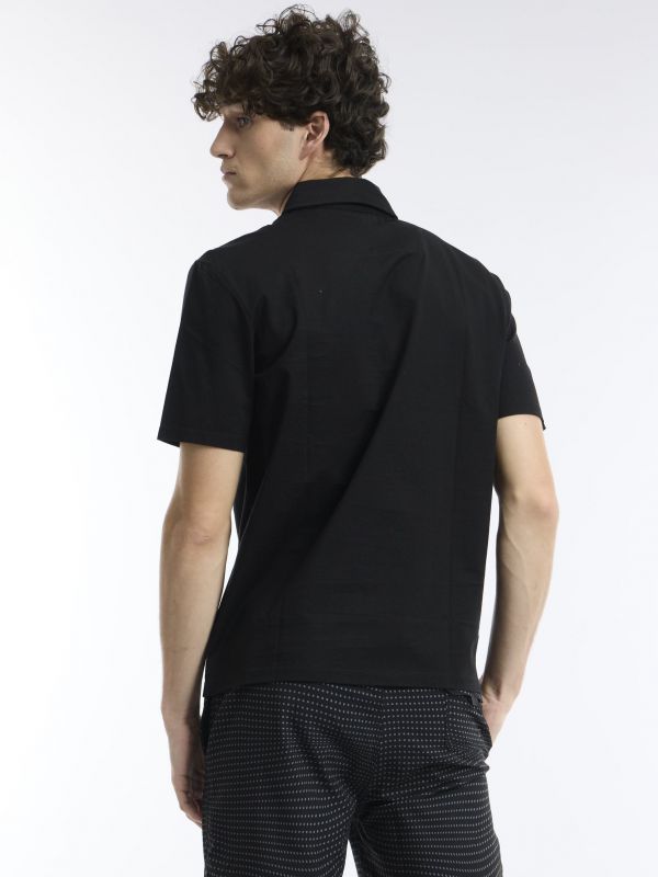 פולו קצרה עם כפתורים