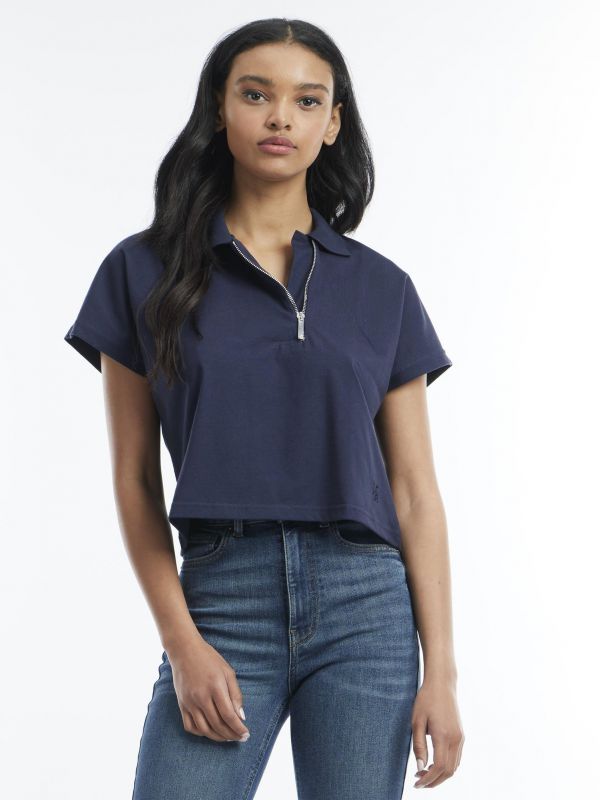 חולצת פולו מעוצבת עם רוכסן