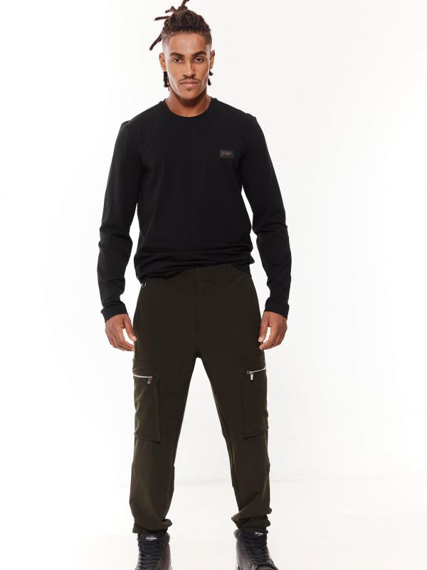 מכנסי ניילון מעוצבים לגבר