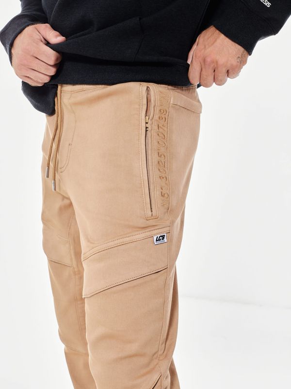 מכנסי קארגו אופנתיים לגבר