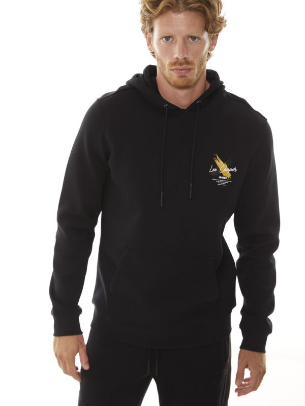 קפוצ’ון עם הדפס על החזה