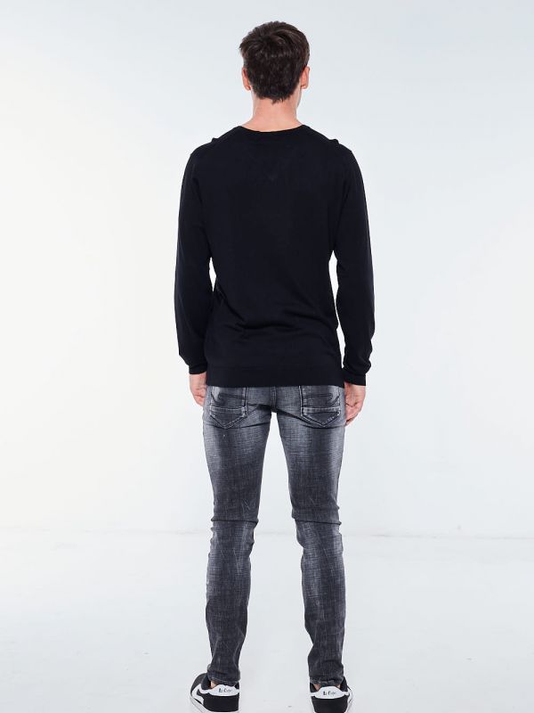 סריג עם צווארון וי