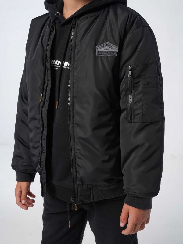 ג’קט בומבר אופנתי עם הדפס אחורי