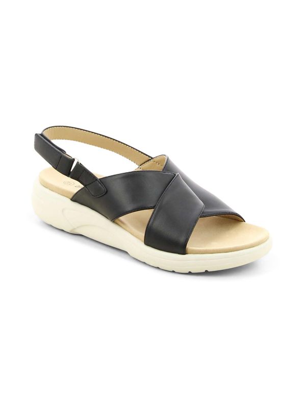 סנדלים קז’ואליים