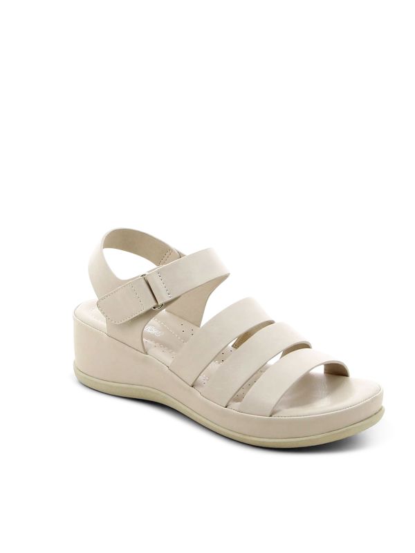 סנדלי רוקי עם רצועות לנשים