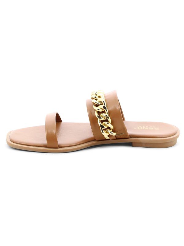 כפכפים שטוחים עם עיטור שרשרשת