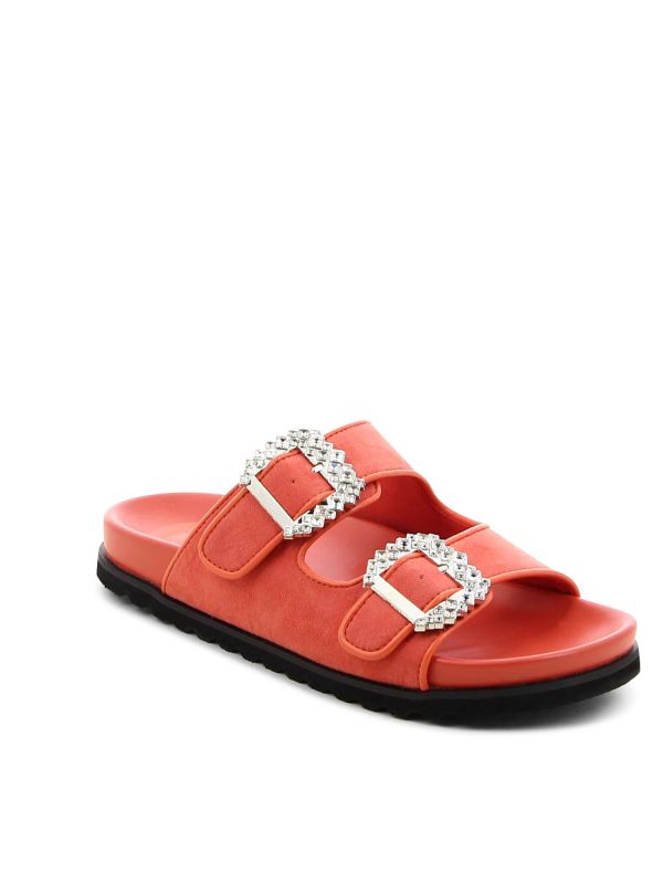 כפכפים עם רצועות ואבזמים