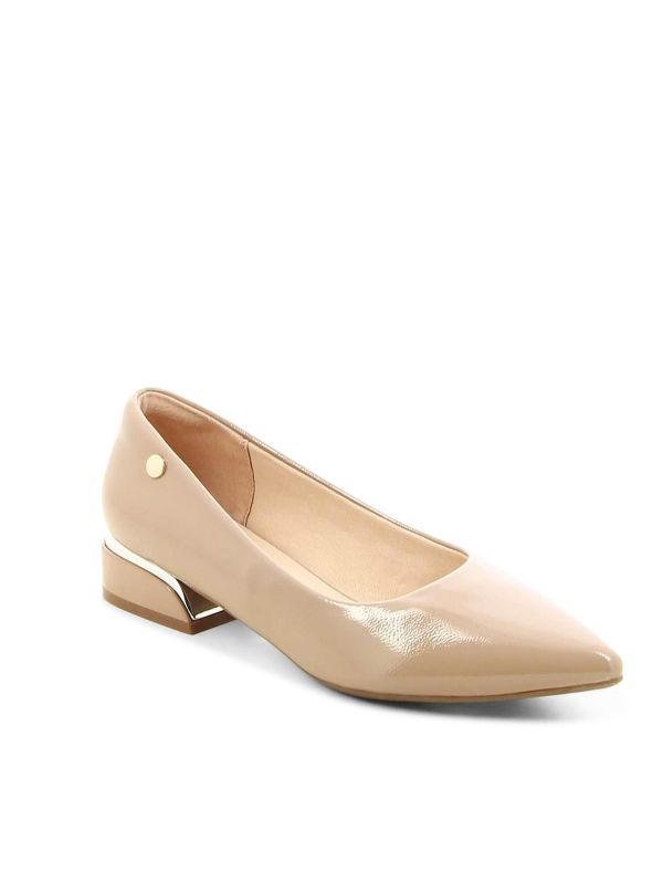 נעלי סירה מחודדות