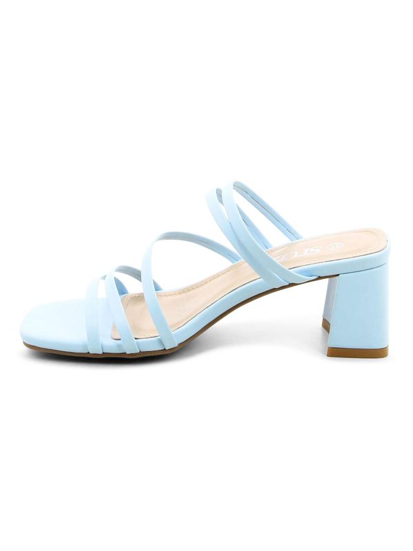 כפכפי עקב עם רצועות