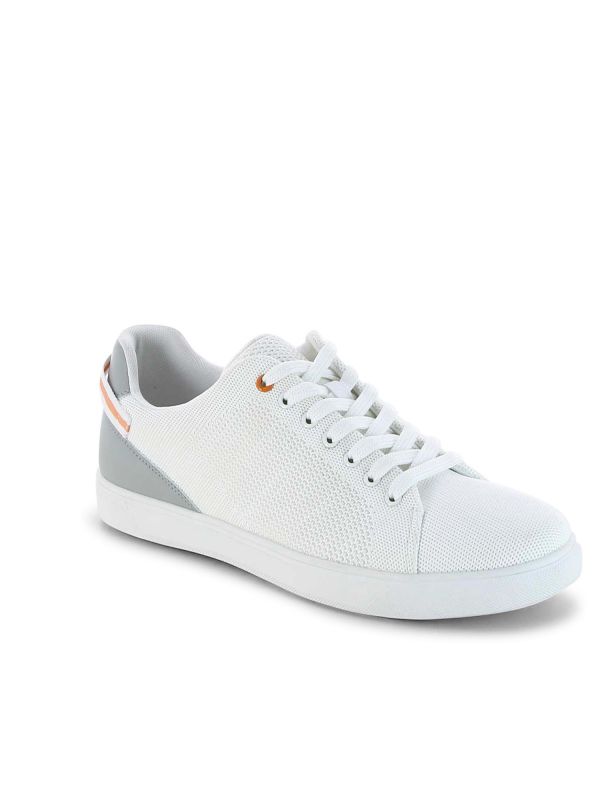 נעלי סניקרס אופנתיות