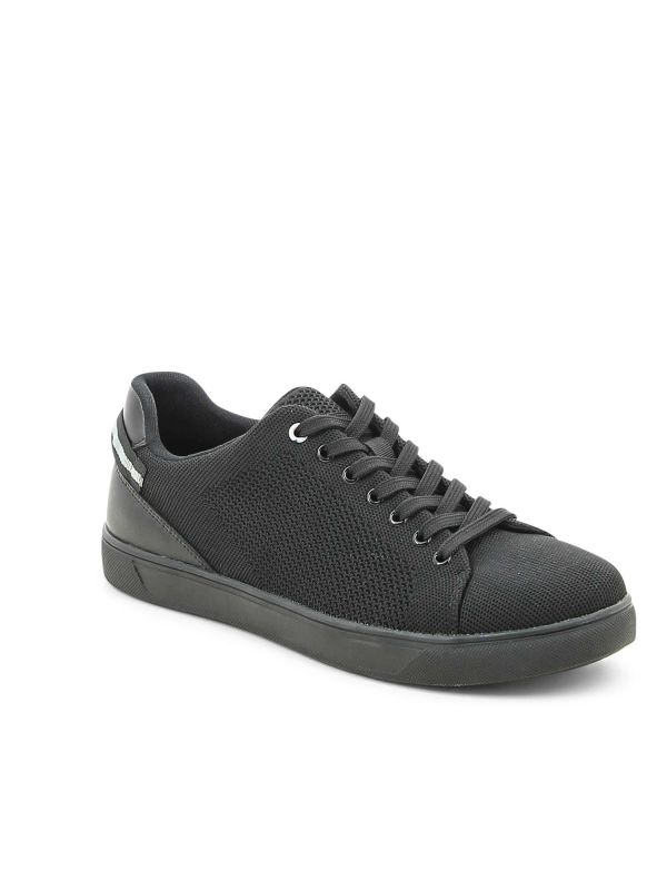 נעלי סניקרס אופנתיות