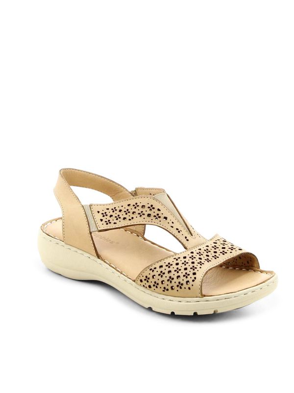 סנדלים עם עיטורים