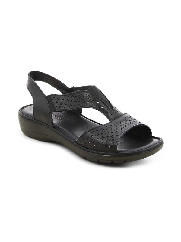 סנדלים עם עיטורים