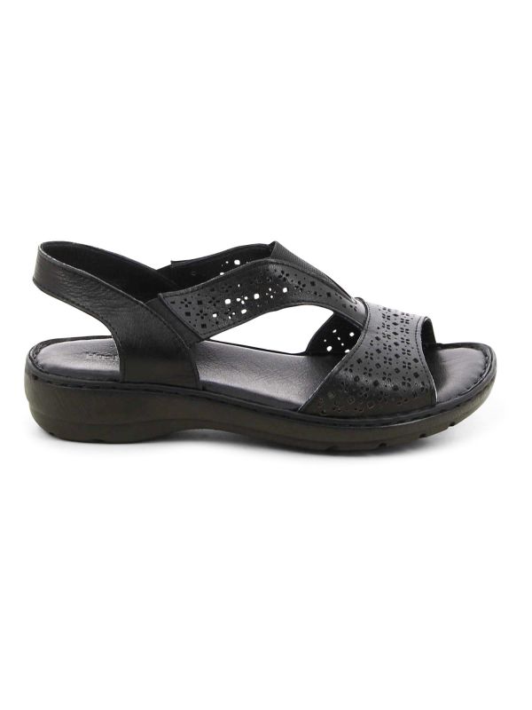 סנדלים עם עיטורים