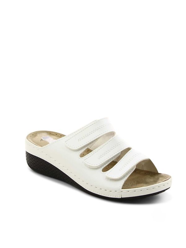 כפכפי נוחות עם שלוש רצועות