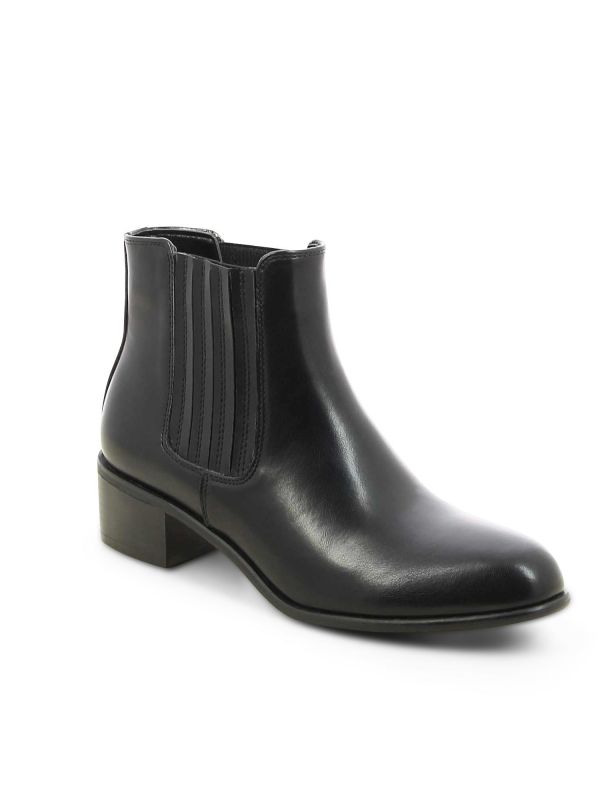 מגפוני עקב קלאסיים