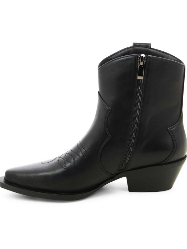 מגפוני בוקרים מעוצבים