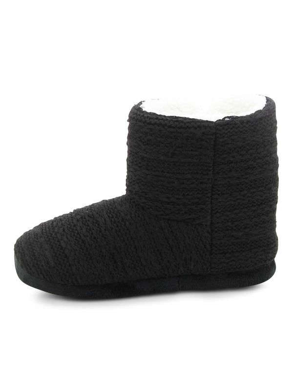 נעלי בית עם פונפונים