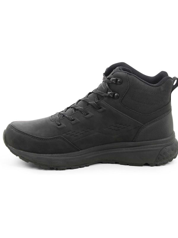 נעליים גבוהות קשיחות