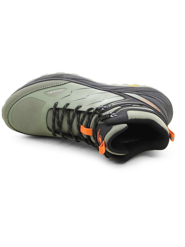 נעליים גבוהות לטיולים