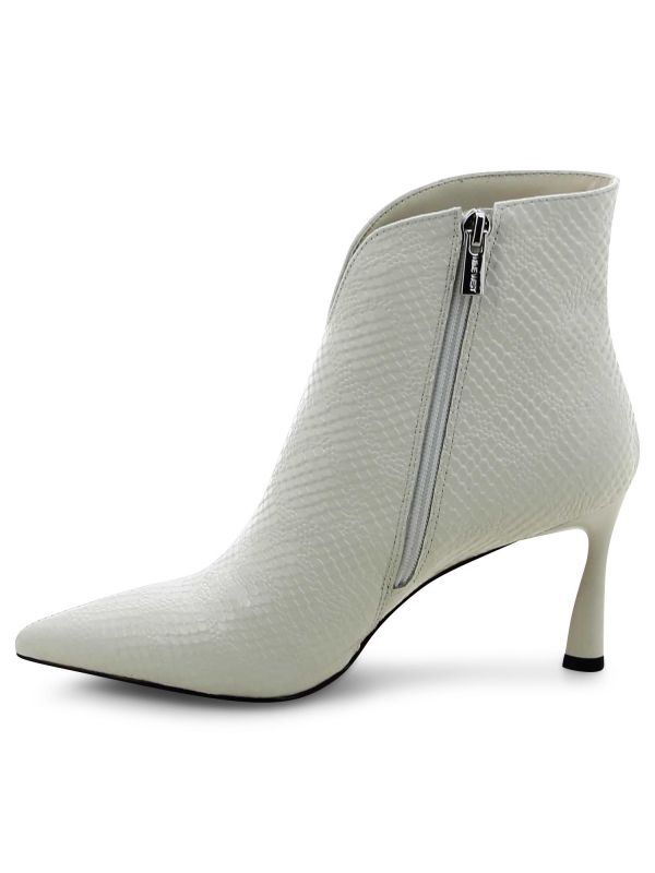 מגפוני עקב מנוחשים KYLA