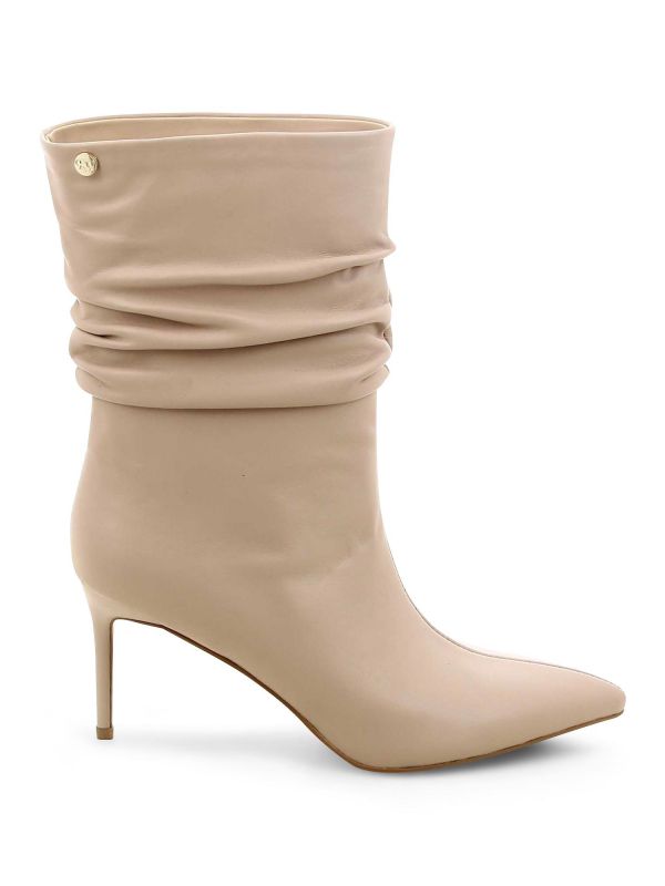 מגפוני עקב עם כיווצים